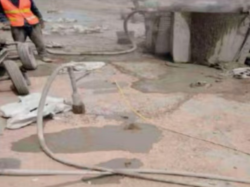 太和水泥混凝土路面板底注浆技术 路面脱空注浆整治方案